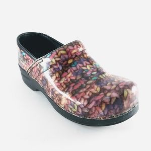 Dansko Shoes Yarn Woman Size 10.5 Well Loved